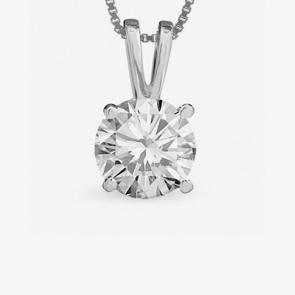 قلادة الماس الكبيرة المستديرة